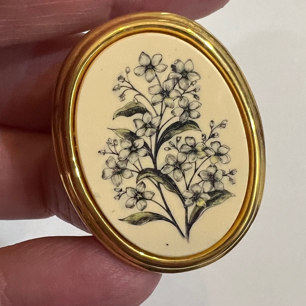 BARLOW Scrimshaw Floral Oval Brooch with Gold Trim